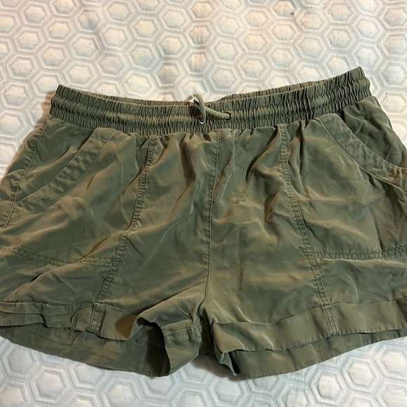 Universal Thread Drawstring Short - Picture 1 of 1
